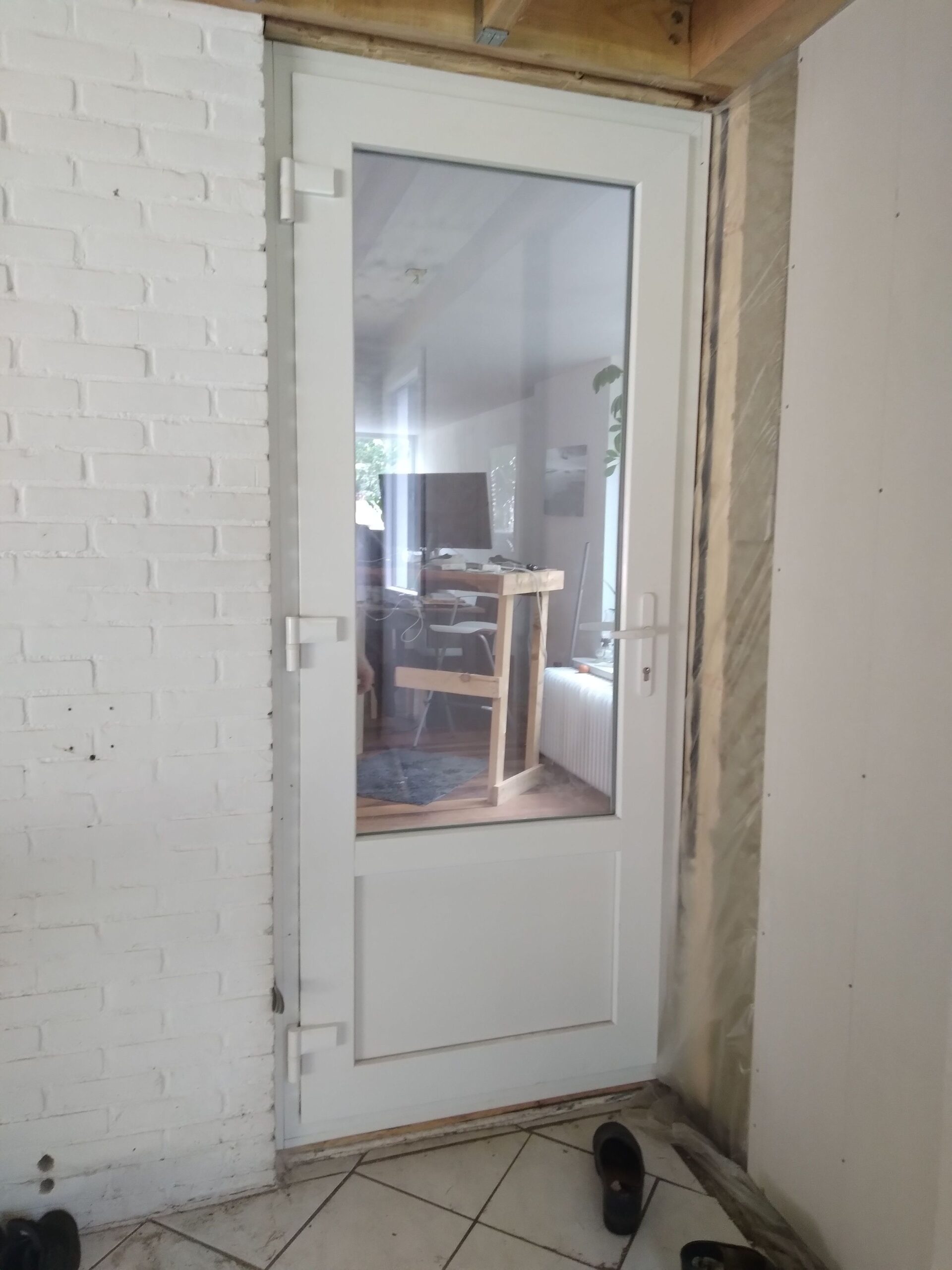 Binnenzijde bij een kozijnproject vóór de definitieve afwerking